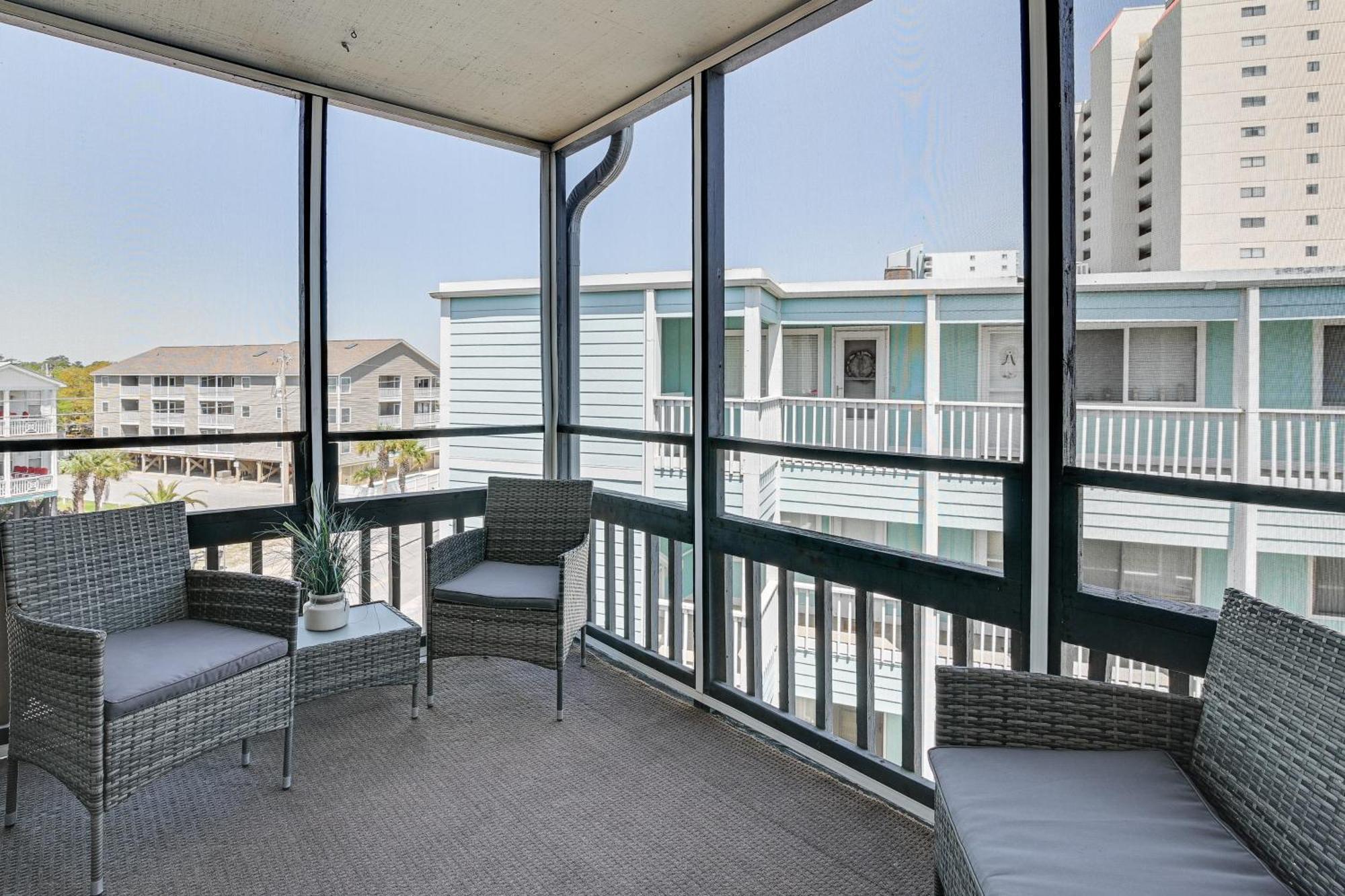 Coastal Condo On Beach With Community Pool Access! เมอร์เทิลบีช ภายนอก รูปภาพ